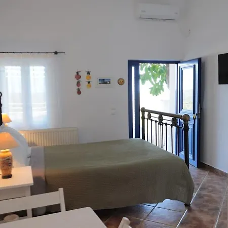Tsipouras House * 키시라