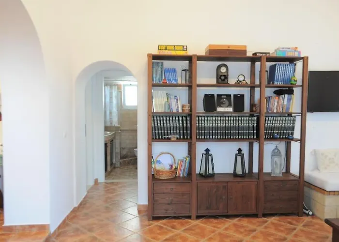 Tsipouras House *