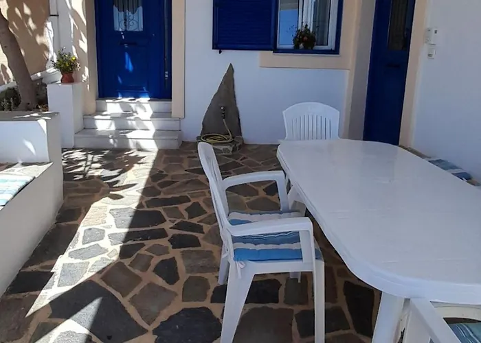 Tsipouras House *
